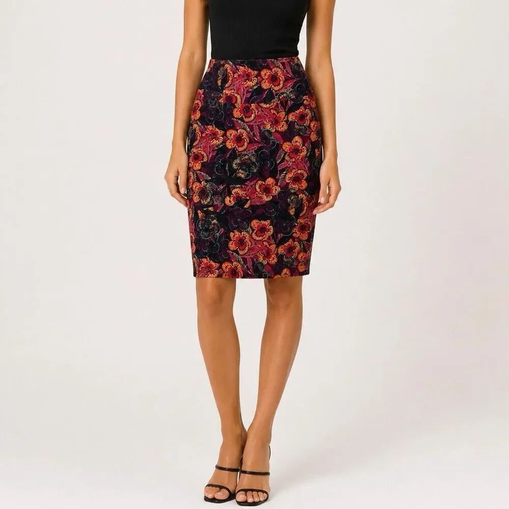Lularoe Cassie Pencil Skirt Floral Print - Size XS